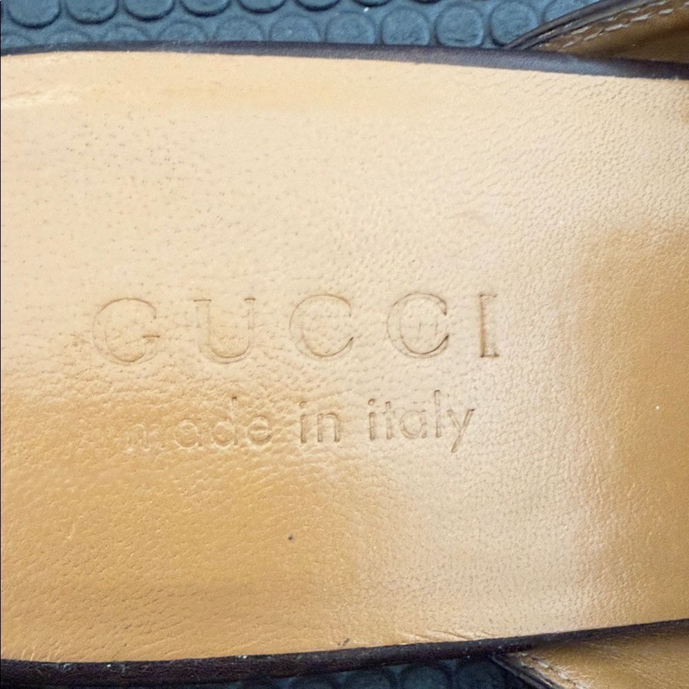 Gucci Men's Dark Brown Leather Miles with Gold Horsebit Great Condition - Picture 5 of 11